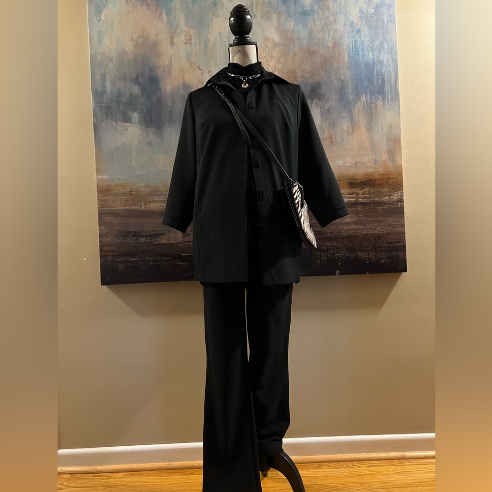 Thyme Maternity black jacket - Picture 2 of 11